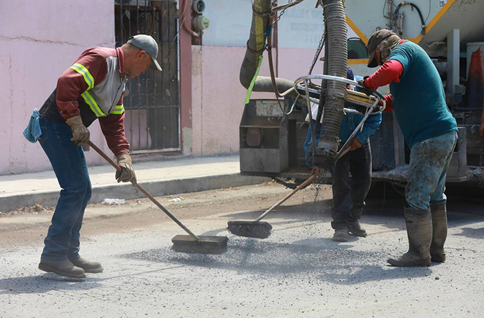 Refuerza Gobierno Municipal campaña permanente de bacheo en la Ciudad ...